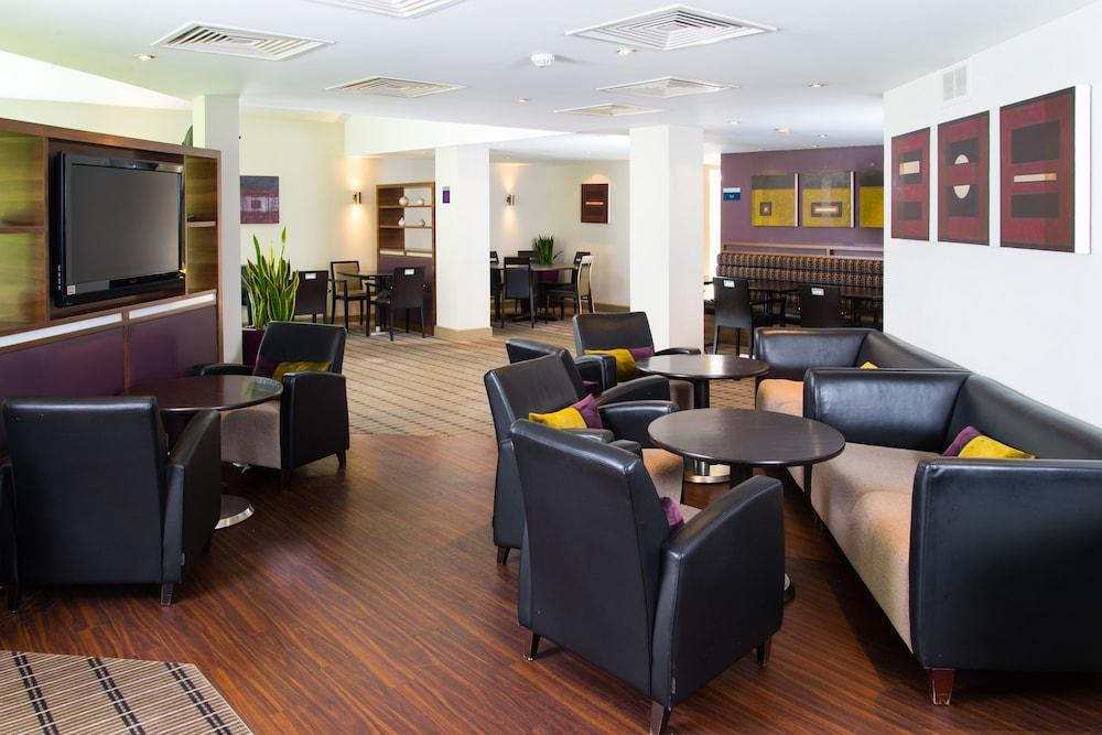 Express By Ihg Hotel