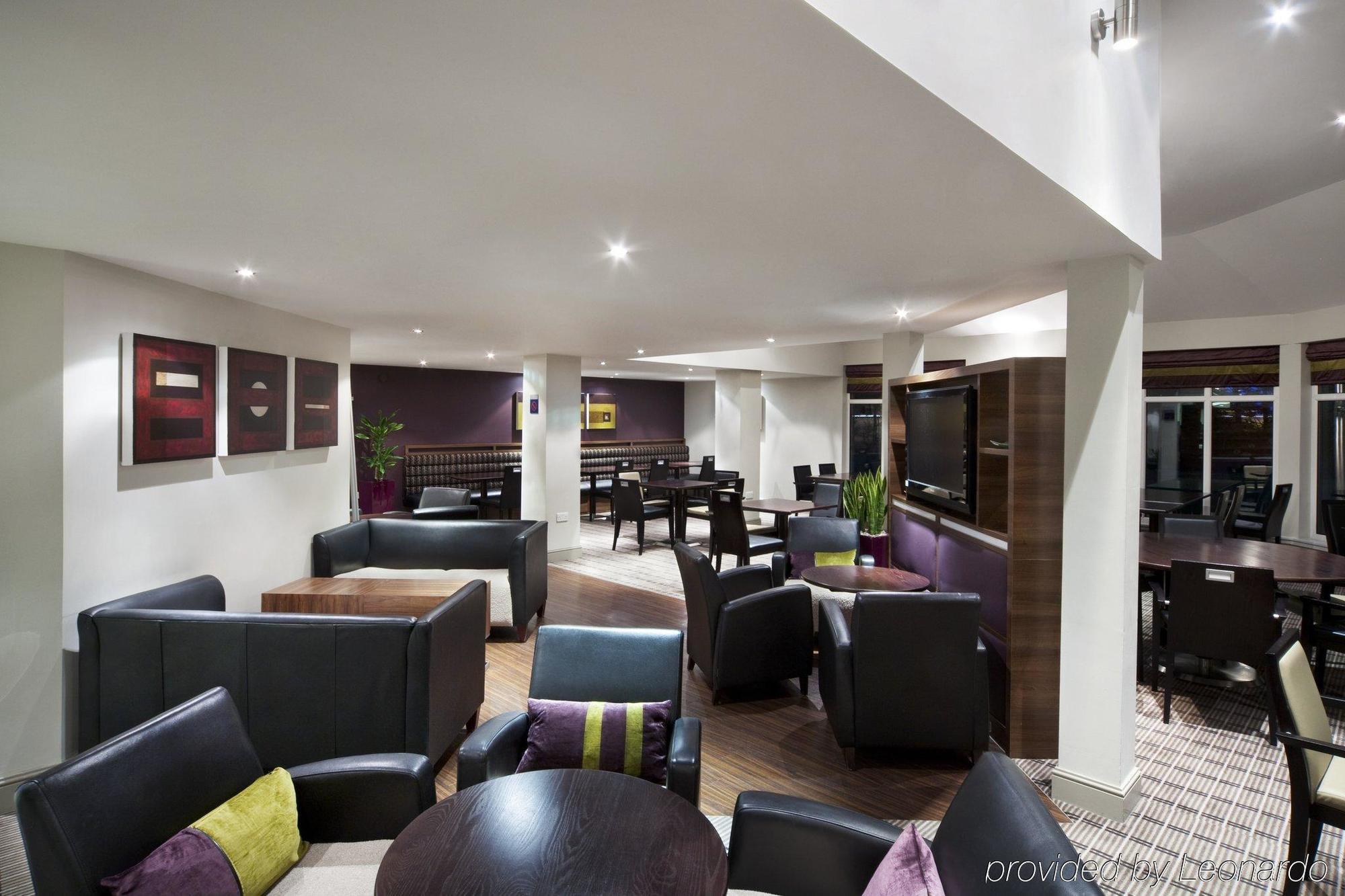 Hotel Express By Ihg Stirling