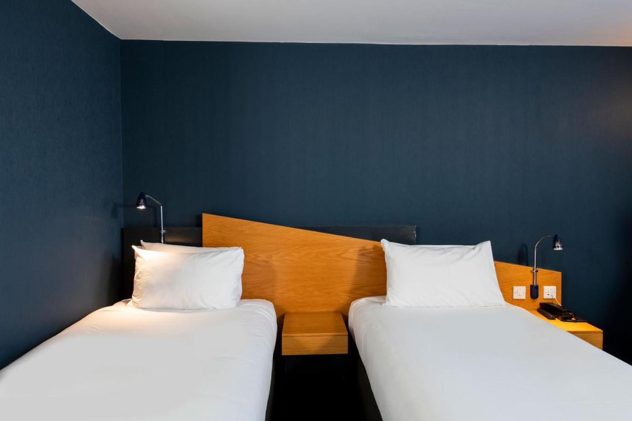 Express By Ihg Отель 3*
