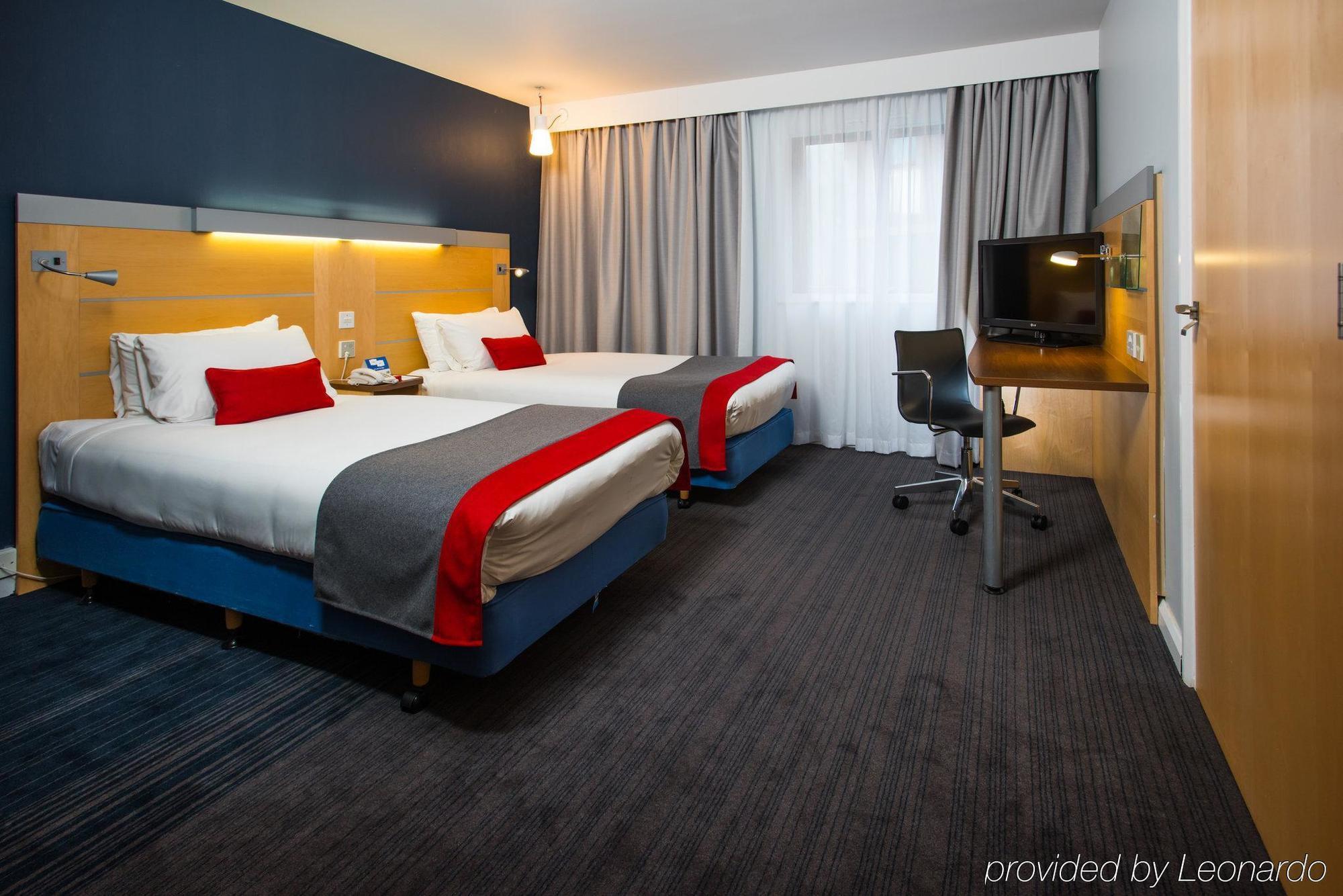 Express By Ihg Отель 3*